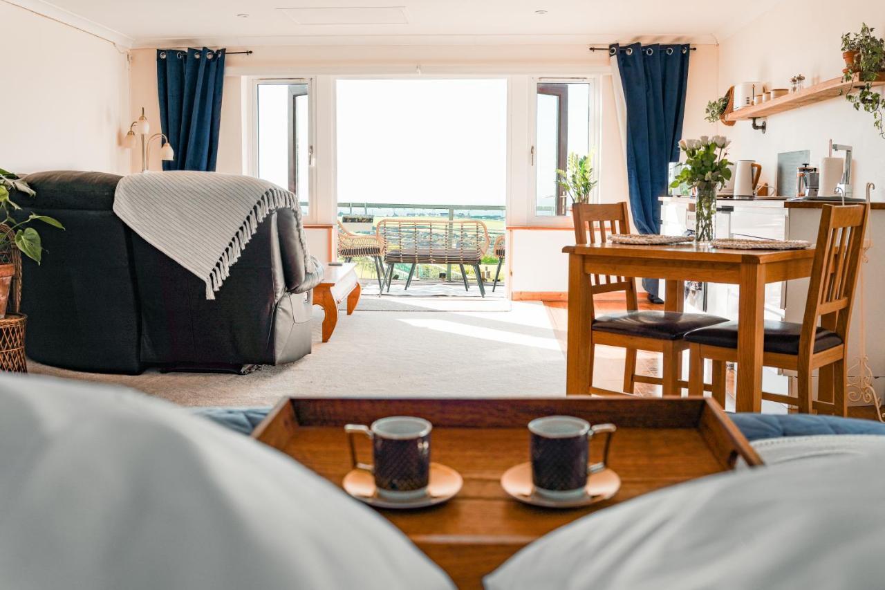 Spacious Sea-View Apt. Overlooking St Ives Bay Gwithian Экстерьер фото